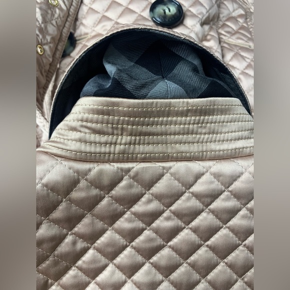 Burberry Brit Silky Quilted Jacket Size S - Picture 5 of 9